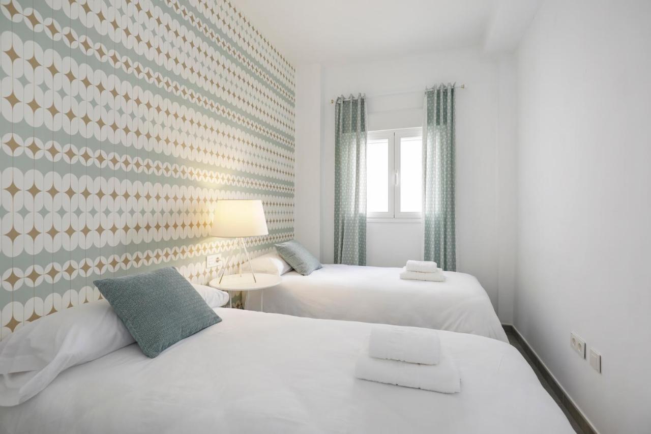 Hi Room - Smart Apartments - He 1 グラナダ エクステリア 写真